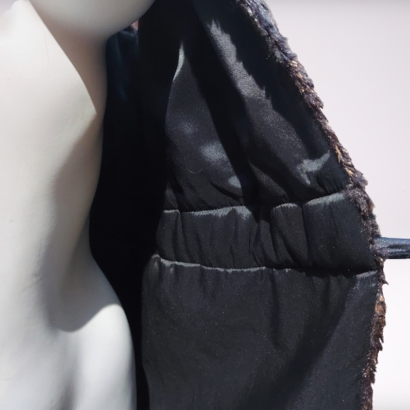 Gryphon Lou Metallic Faux Fur Vest - Picture 7 of 14